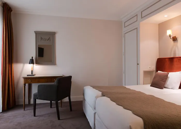 Gaillon Opera Hotel 3*